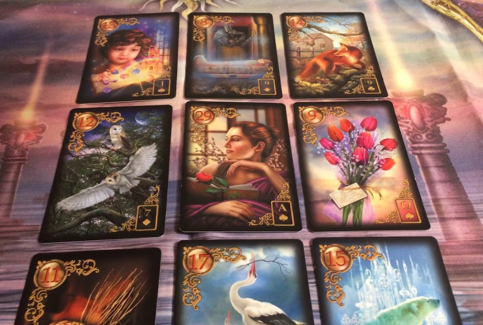 9 Card Tarot Spread Guide: Up Your Tarot Game with These Spreads ...