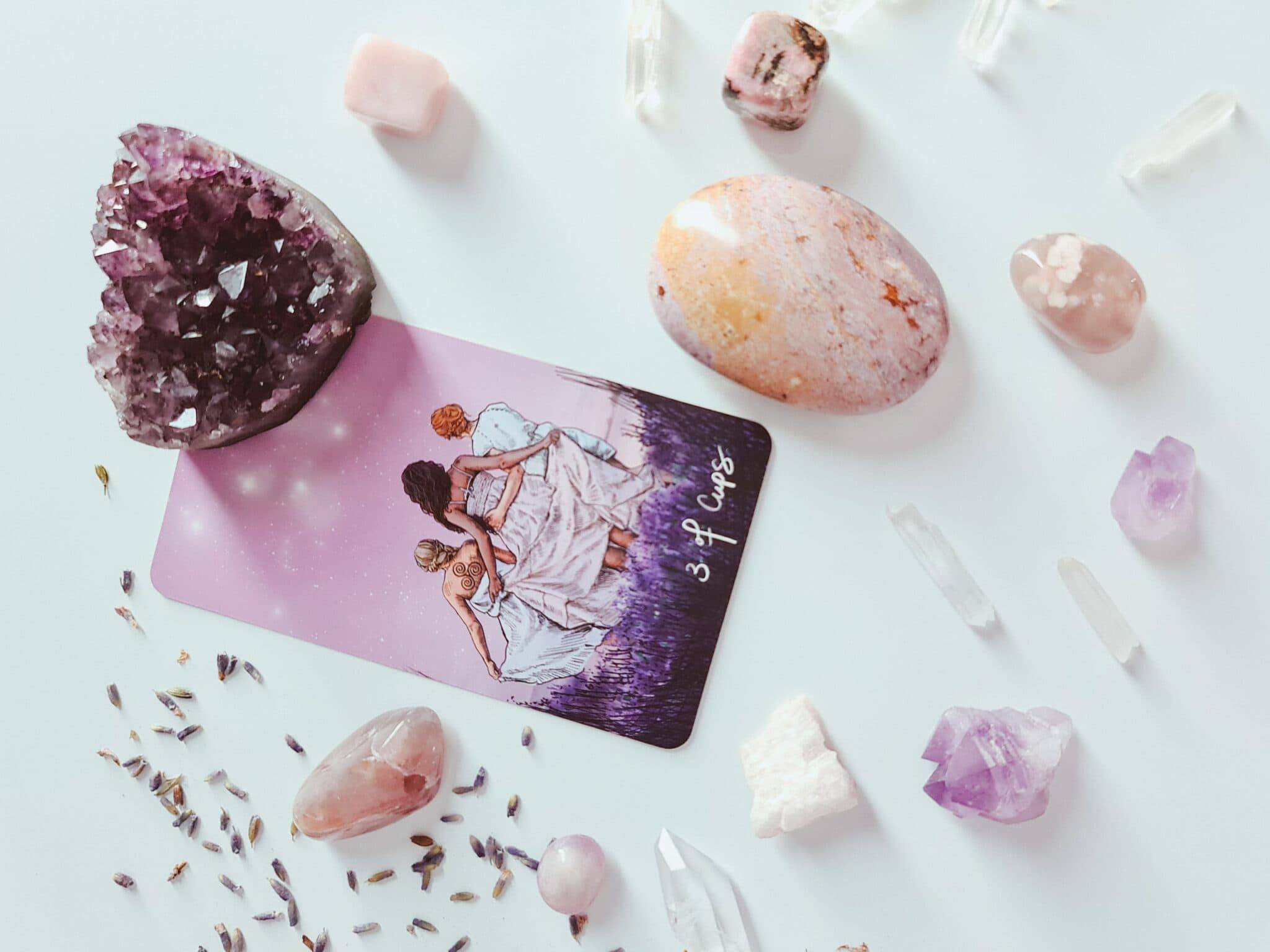 10 Best Crystals for Tarot Guide: How To Use These Stones To Enhance ...